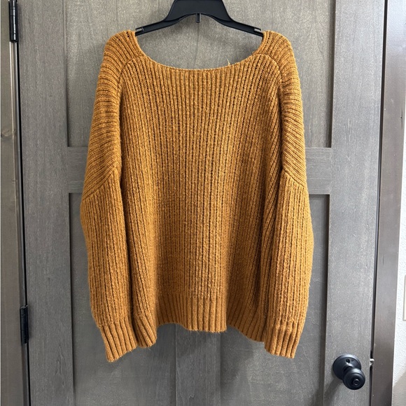 FAVLUX Mustard Sweater - Picture 2 of 7